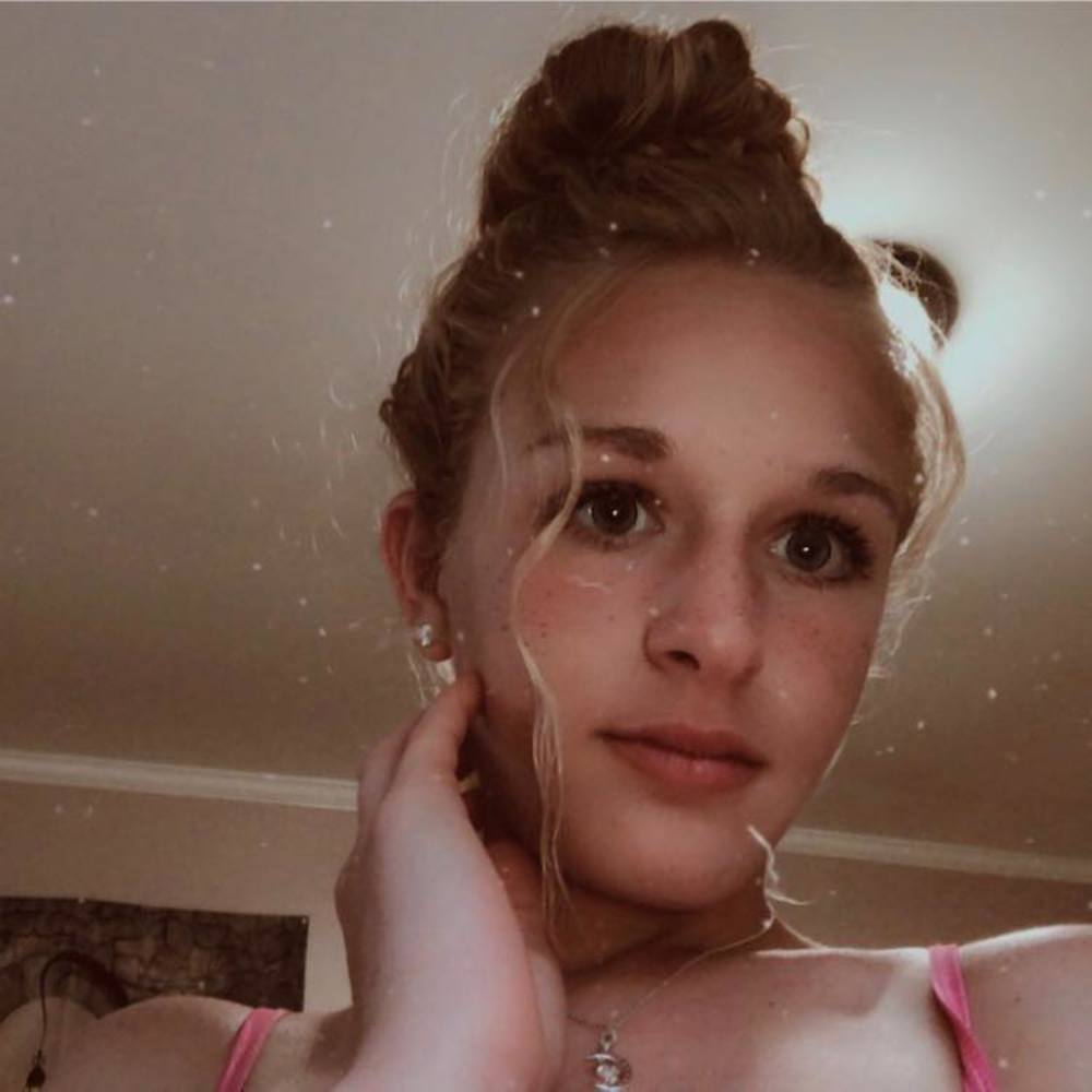 Meet your Posher, Talia